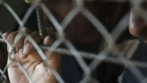 القبض على متهم بحرق سيارة مدير أمريكانا في القاهرة ويوجه النيابة تهم التدمير العمدي